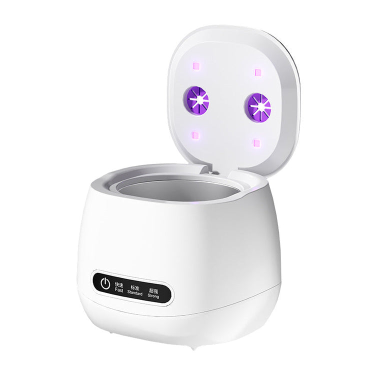 Oral Care: Whitening, Flossing & Fresh-Breath Tools