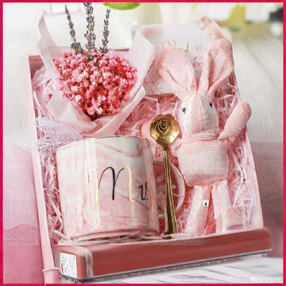 New Year Celebration Mug Gift Set – Elegant Ceramic Souvenir Mug