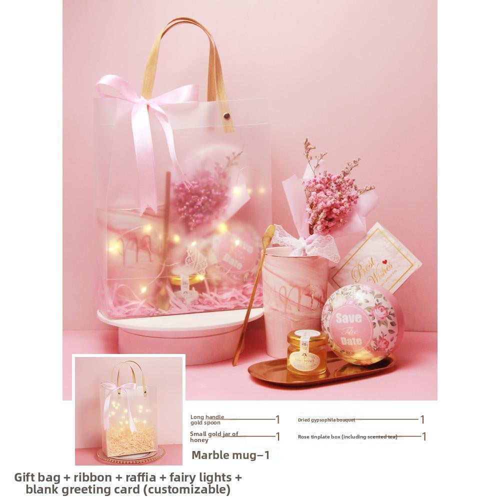 New Year Celebration Mug Gift Set – Elegant Ceramic Souvenir Mug