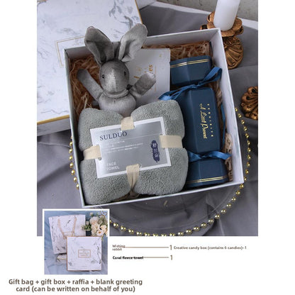 New Year Celebration Mug Gift Set – Elegant Ceramic Souvenir Mug